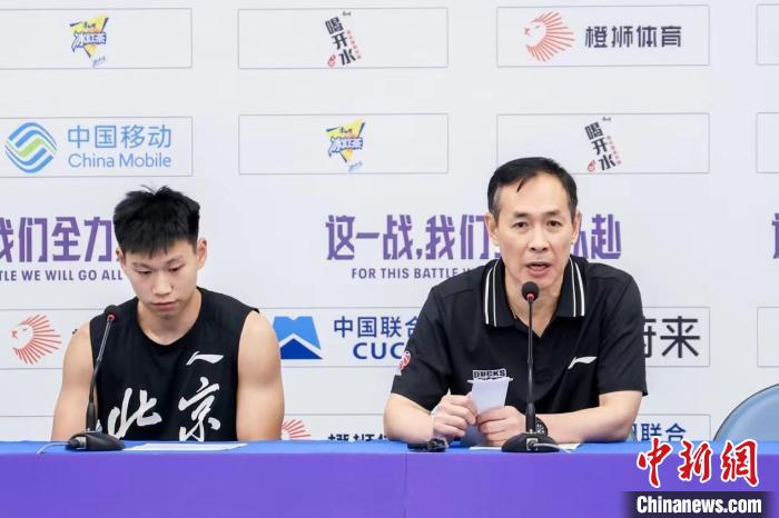 从中外篮球对话中理性看差距:提升中国篮球的