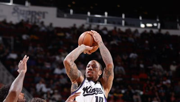 德罗赞威少爆发国王内线狂暴快船惨败