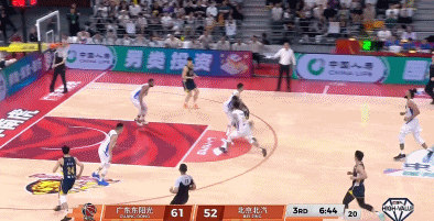 崔永熙防守惊艳关键三分助广东紧咬比分，杰曼