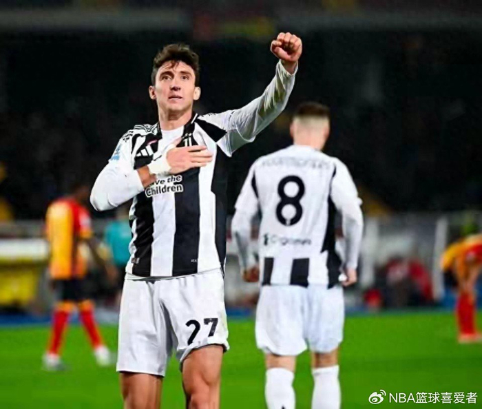 巴萨5000万欧元求购尤文边卫坎比亚索，曼城曾遭