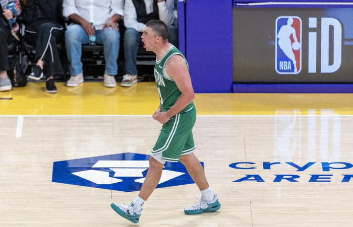 1米85后卫普理查德：NBA赛场的三分利剑与数据奇