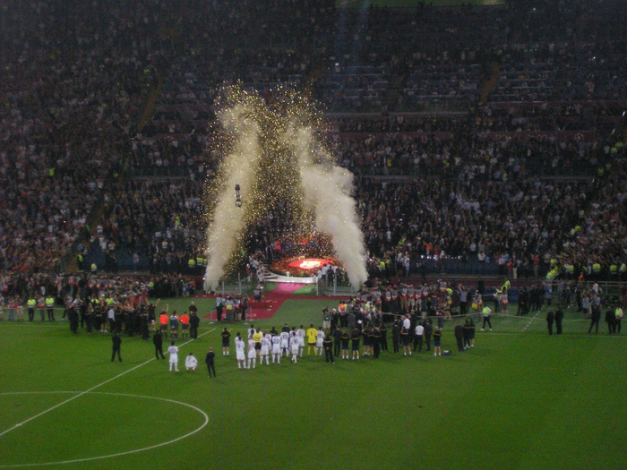 2009欧冠决赛罗马遭巴萨逆转 巅峰对决铸就经典战