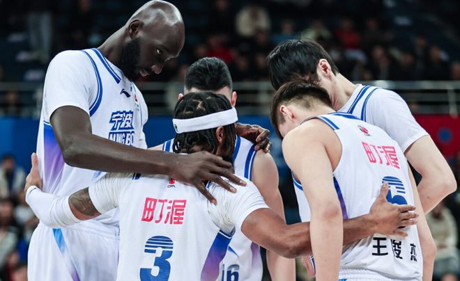 米奇绝杀青岛险胜宁波终结对手四连败